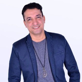 Foto da capa: ATRAIR TEU CORAÇÃO