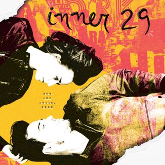 Foto da capa: Now and Again, Here