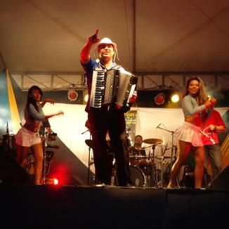 Foto da capa: CD do DVD ao vivo na FECERN