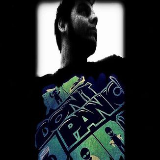Foto da capa: O. M. N. I.