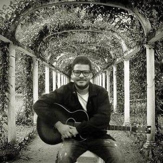 Foto da capa: Luiz Neres - Música ao vivo em todos os estilos 2015