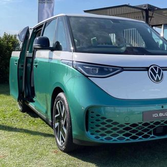 Foto da capa: A Kombi do Dudu