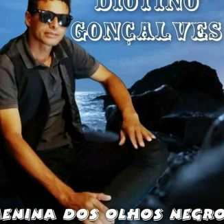 Foto da capa: menina dos olhos negros