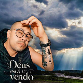 Foto da capa: Deus Está Te Vendo