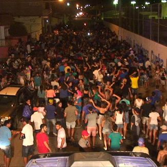 Foto da capa: Capilé ao vivo em Araruna