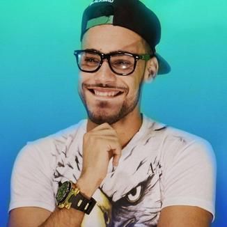 Foto da capa: MC TOM TH