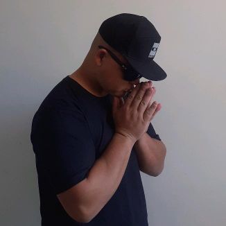 Foto da capa: Deus Seja Louvado