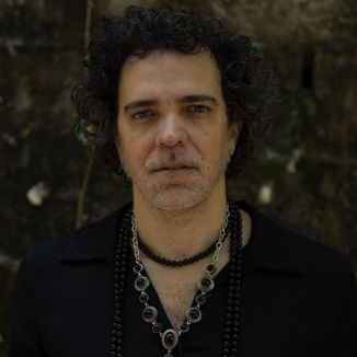 Foto da capa: Alice - Paulinho Moska & A Banda que Nunca Existiu