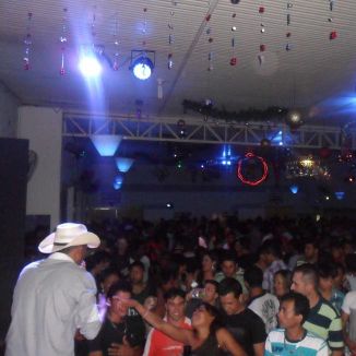 Foto da capa: Severo Netto Ao Vivo em Rio Verde-Go