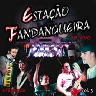 Foto da capa: A fila anda