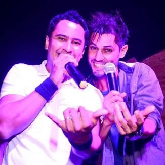 Foto da capa: AMOR E MEDO - WESLEY E FABRICIO