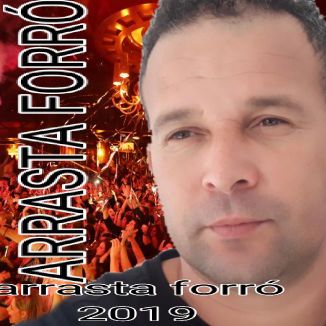 Foto da capa: arrasta forró