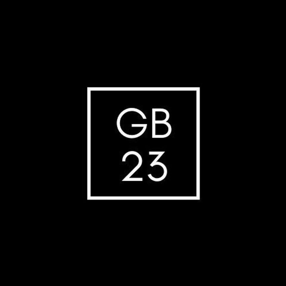 Mutt Croon Feat. Batman & The Old Angry Man - Golden Bulls Anthem 2023 (Bulls Under The Sea)
