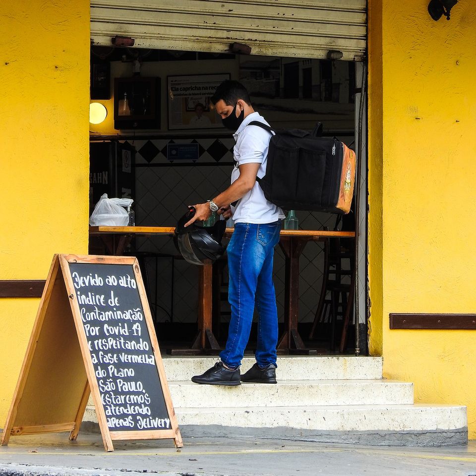 Restaurantes na pandemia: 'imagina você ter o seu sonho cortado de uma forma inexplicável?!'