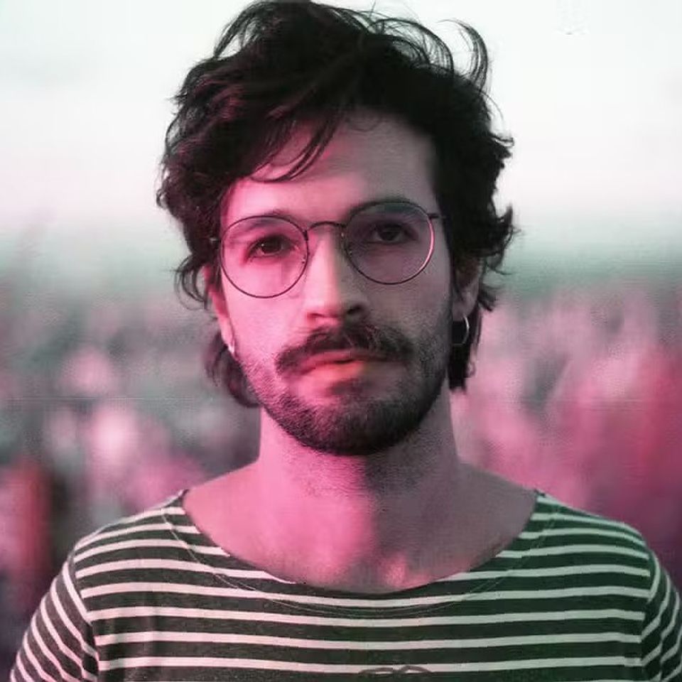 Felipe de Oliveira: 'Tive uma identificação grande com a posição de Sérgio Sampaio'