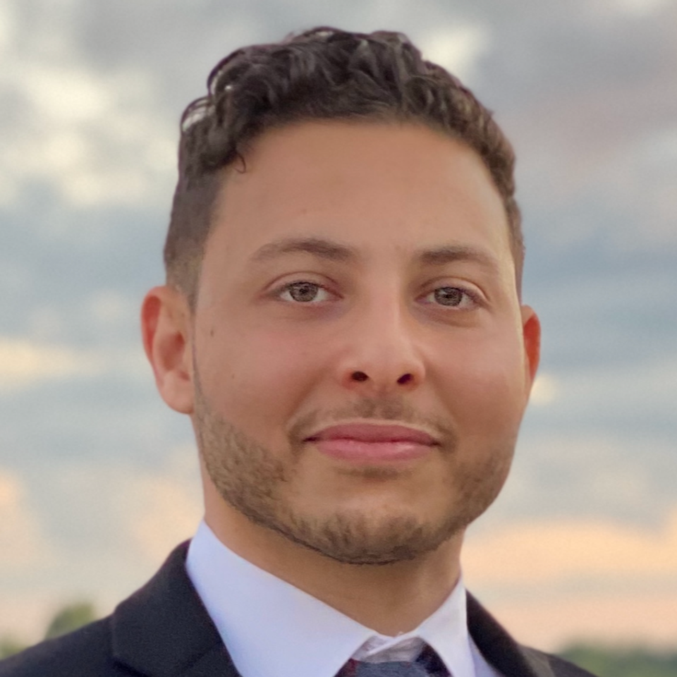 Listen to Sarry Ibrahim talk about financial planning and ”Thinking like a Bank”.