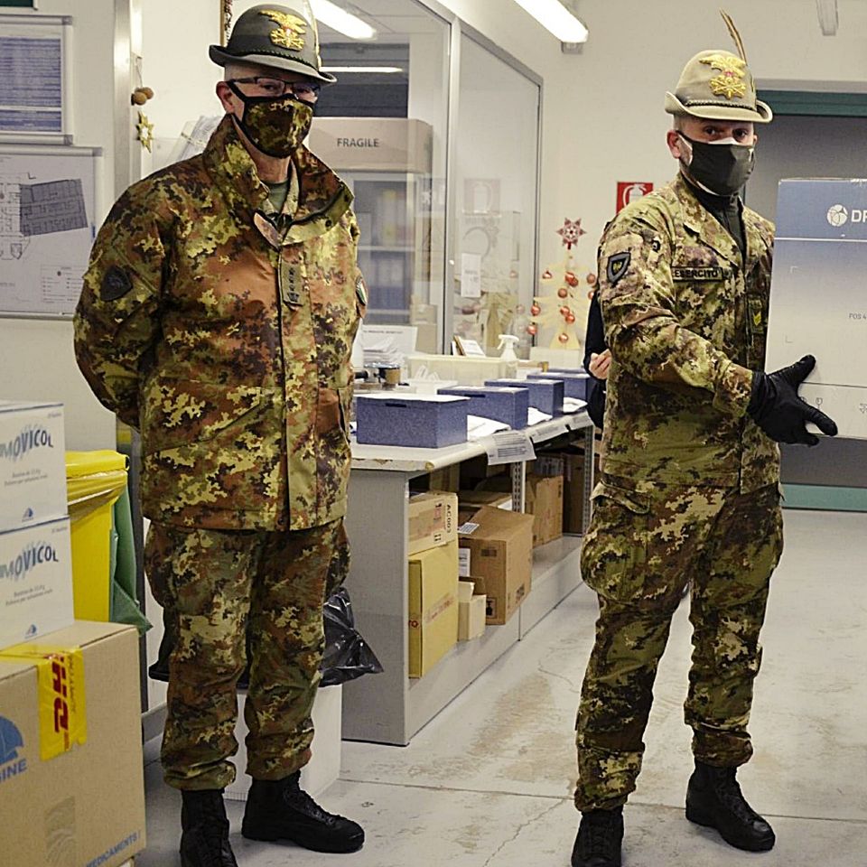 L'operazione vaccini e l'arte del comando