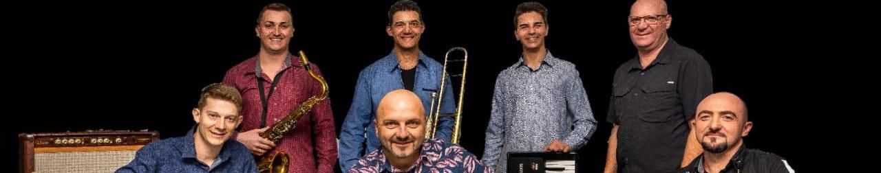 Imagem de capa de banda os hermanos