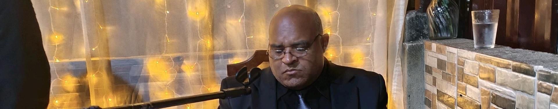 Imagem de capa de Moises Gil